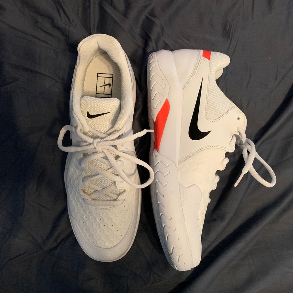 Men’s Nike shoes